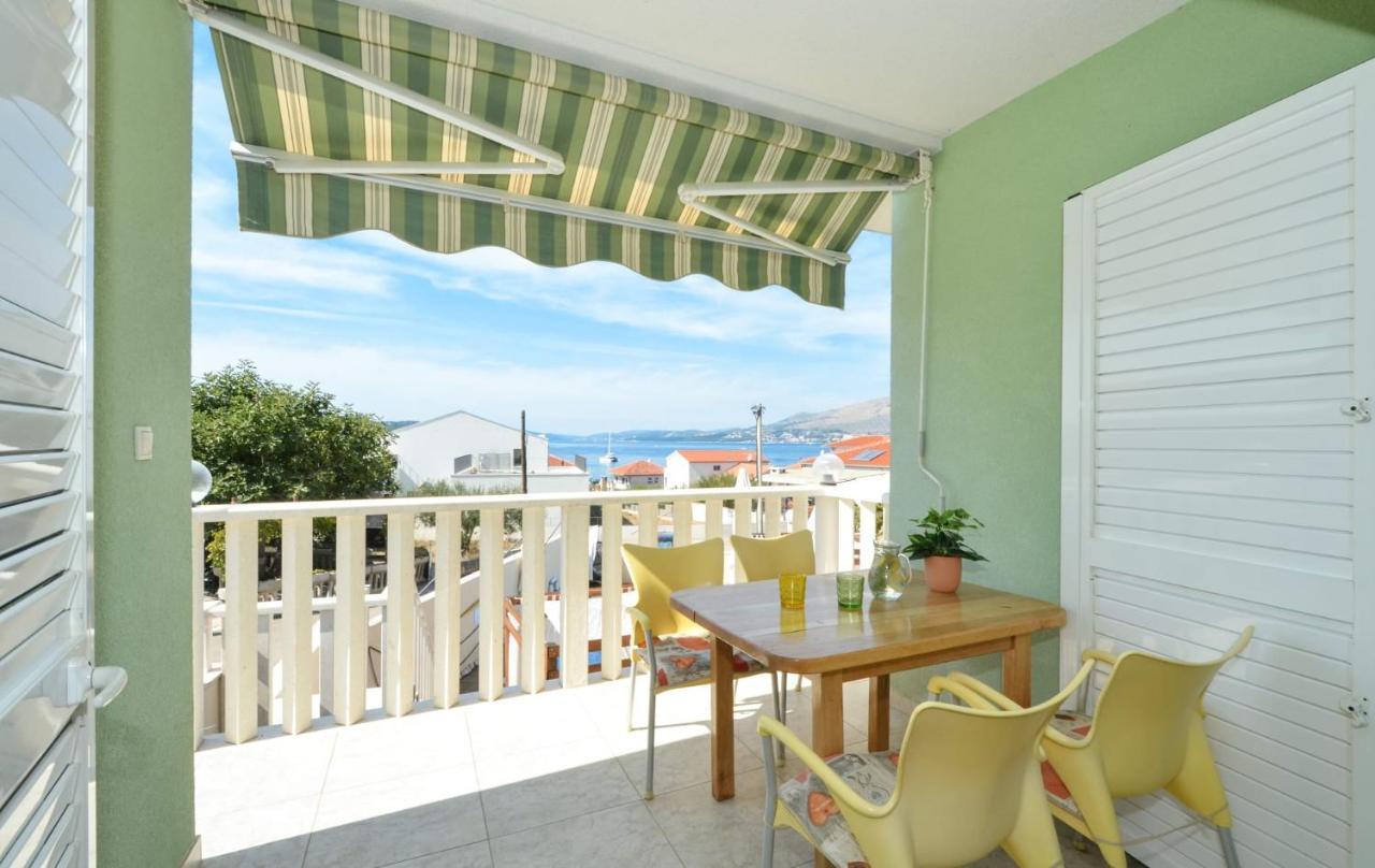 Apartments Santo Trogir - Okrug Gornji Екстериор снимка