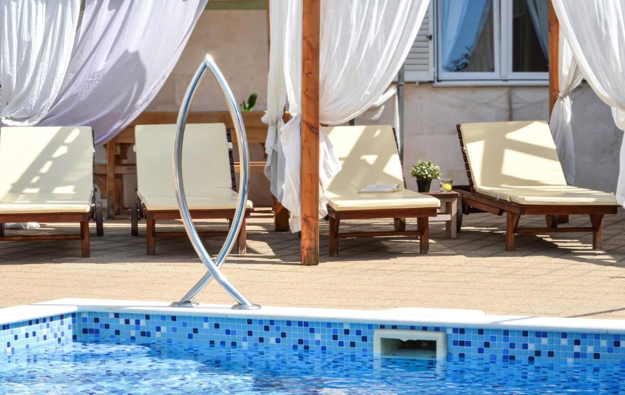 Apartments Santo Trogir - Okrug Gornji Екстериор снимка