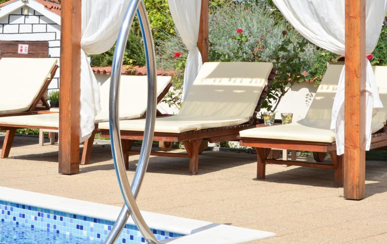 Apartments Santo Trogir - Okrug Gornji Екстериор снимка