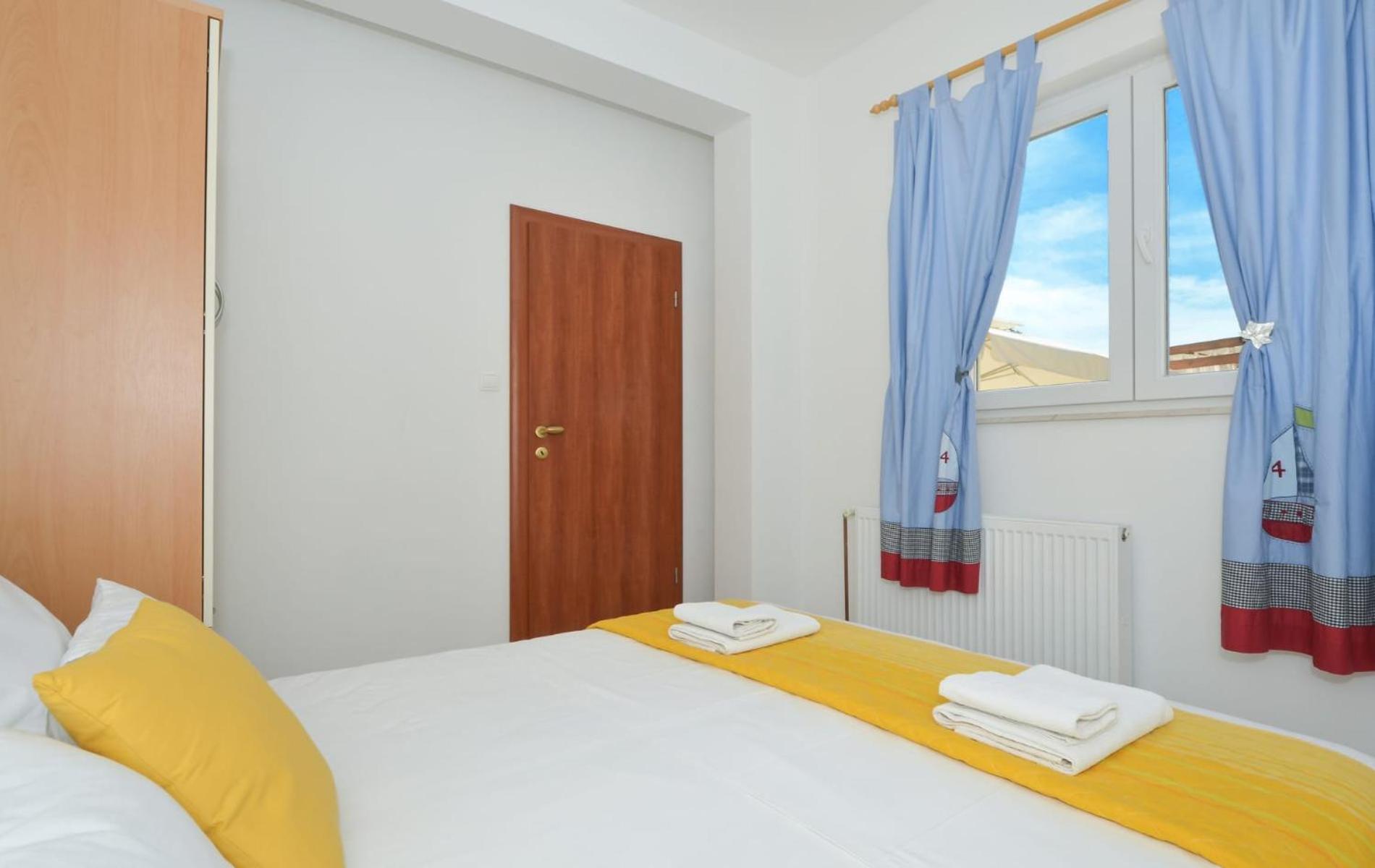 Apartments Santo Trogir - Okrug Gornji Екстериор снимка