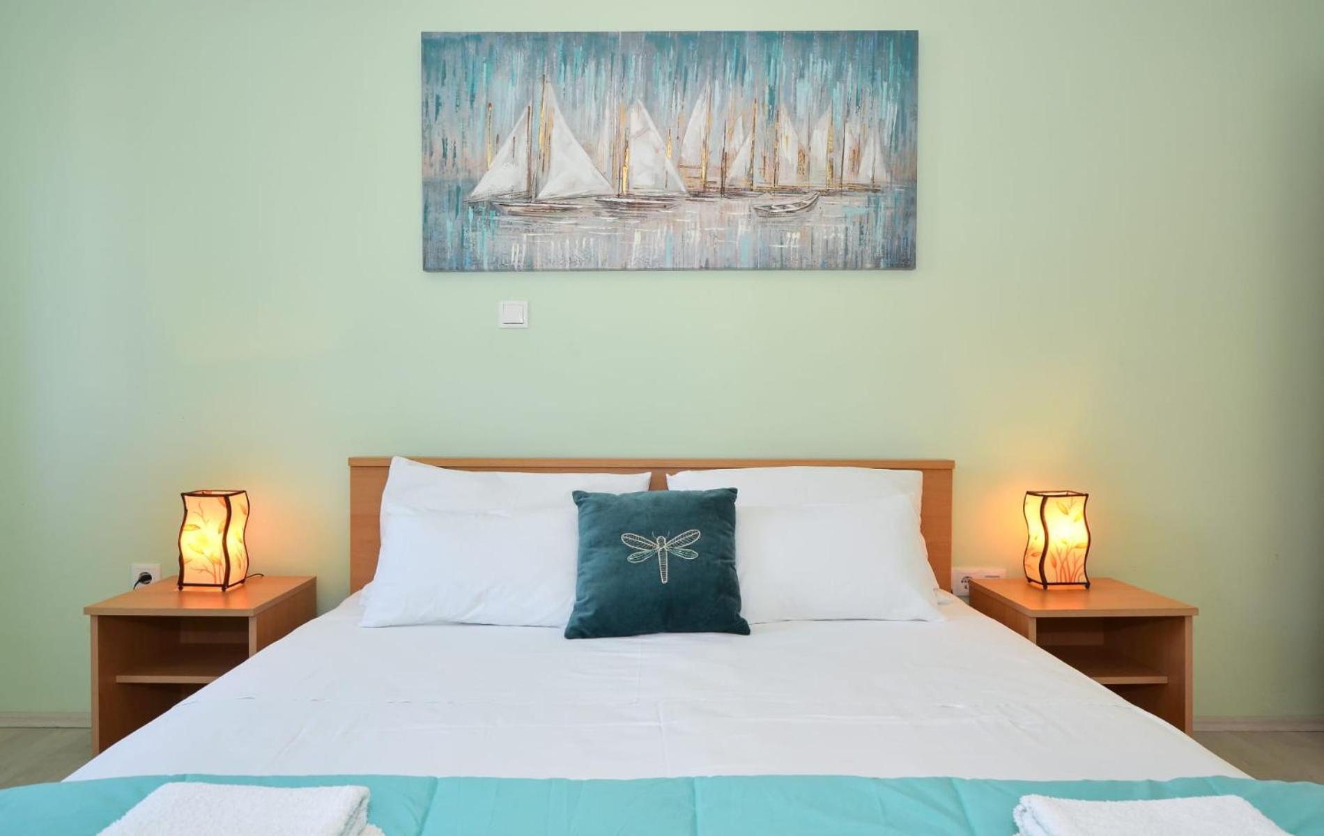 Apartments Santo Trogir - Okrug Gornji Екстериор снимка
