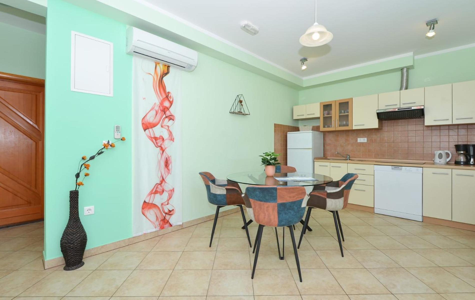 Apartments Santo Trogir - Okrug Gornji Екстериор снимка